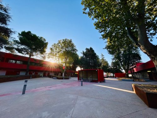 La Plaza 9